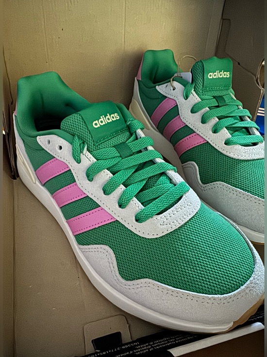 adidas Shoes - Adidas Run 60’s 4.0 RETO‼️Sz 6.5 Green and Pink Classic Low-Top Sneakers